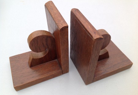 Houten antieke boekensteunen- Eiken 15 cm hg. € 20,00